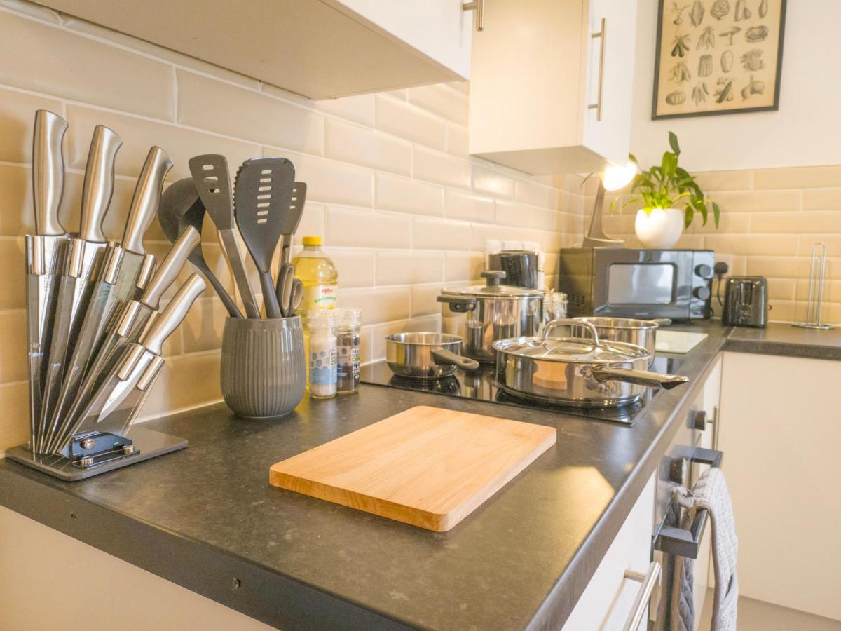 Principality Suites - Two Bed Apartment By Property Promise Кардиф Екстериор снимка